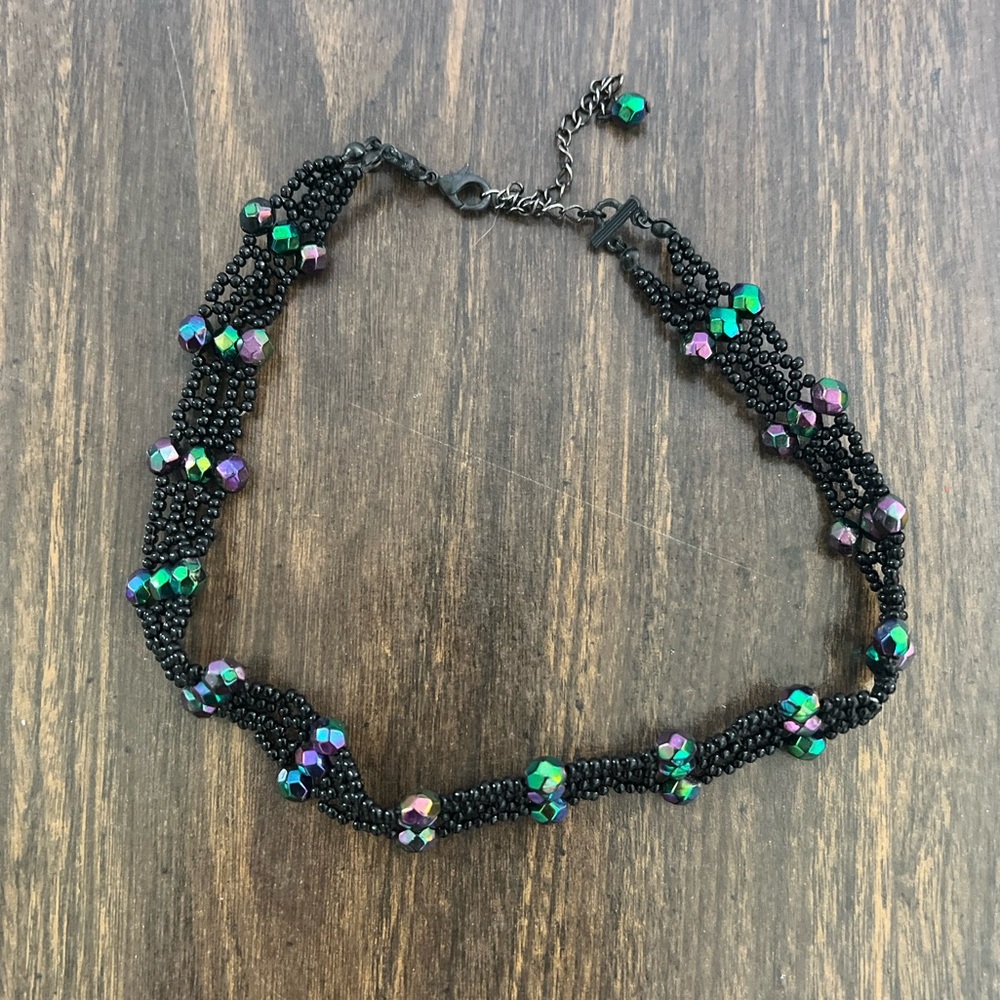 Y2K Vintage Gothic Choker Necklace – Iridescent Purple & Black Beads ☪️🖤🔮